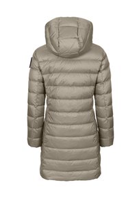 Beige puffer-takki hupulla, jossa on vaakasuorat päälliset osiot, keskipitkän pituuden muotoilu ja sileä, kiiltävä pinta.