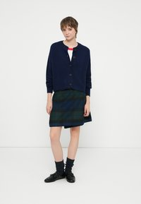 GAP CASHSOFT granatowy