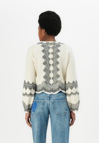 TWINSET Maglione - neve/nero