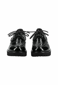 Scarpe in pelle verniciata nera con punta rotonda, chiusura con lace-up e suole in gomma testurizzata. Presentano una finitura liscia e lacci piatti.