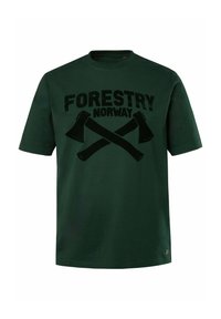 Grøn bomulds T-shirt med et sort grafisk motiv af krydsede økser og teksten "FORESTRY NORWAY" i fed skrift. Korte ærmer og rund hals.