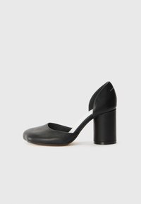COURT - Classic heels - black