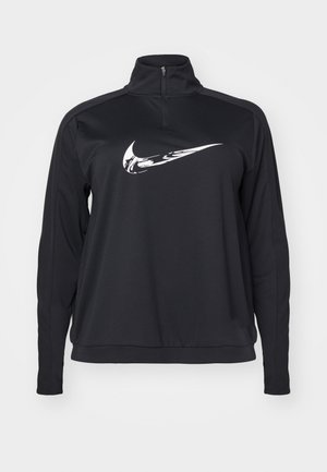 Pull noir à manches longues avec fermeture éclair au quart, col montant et logo Nike Swoosh blanc stylisé sur la poitrine.