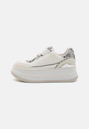 HAYES LACE UP - Trainers - aluminum