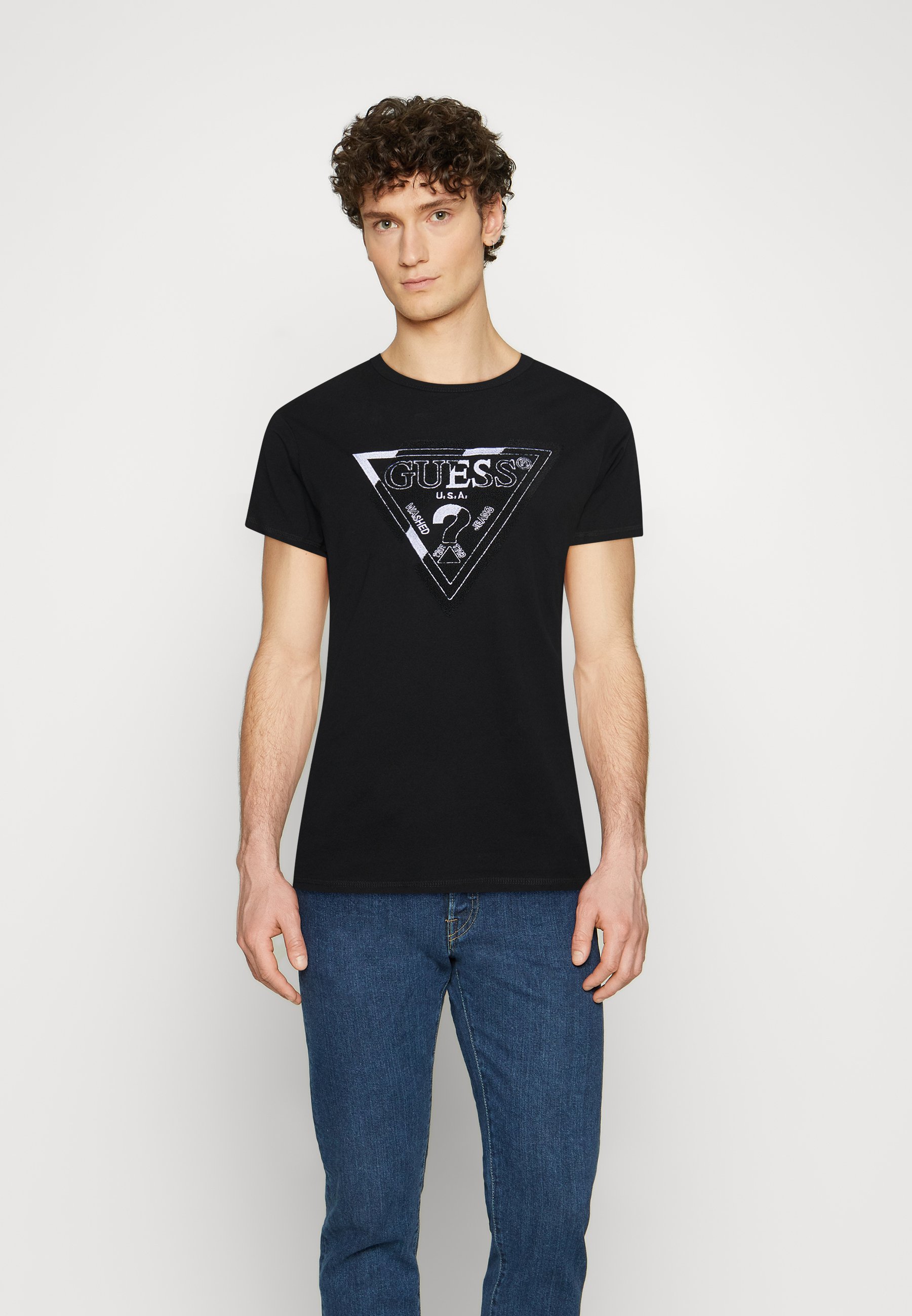 Guess online | Den nya kollektionen på 