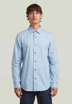 UNIFORM SLIM - Shirt - deep wave white oxford