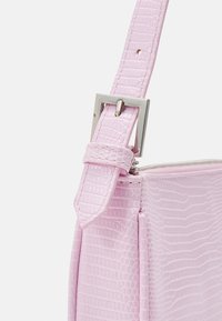 Gina Tricot KLARA BAG - Mala de mão - bubblegum