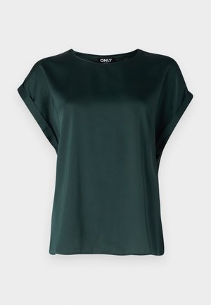 Blusa verde escura com um design simples, feita de um tecido suave. Apresenta mangas curtas e dobradas e um decote redondo.