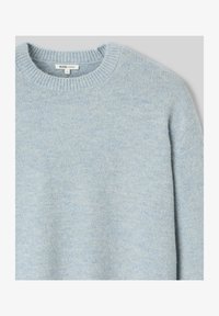 Sélectionné, bleu moyen