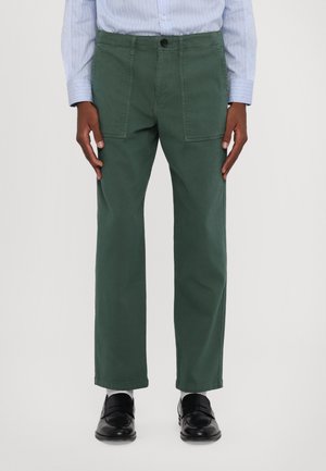 TROUSER - Trousers - green