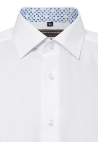 Weißes Hemd mit strukturiertem Finish, ausgestattet mit einem Button-Down-Kragen und einem bedruckten inneren Kragenfutter in blauem, pinkem und lila Diamantenmuster.