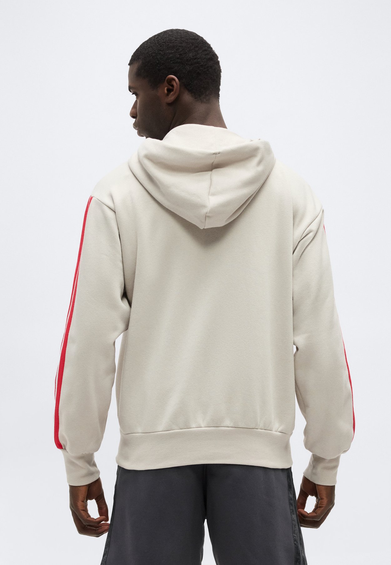 ESSENTIALS THREE STRIPES FLEECE