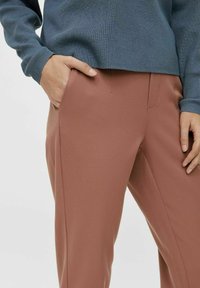 Object OBJLISA SLIM PANT - Calças - cognac