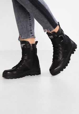 Platform ankle boots - black