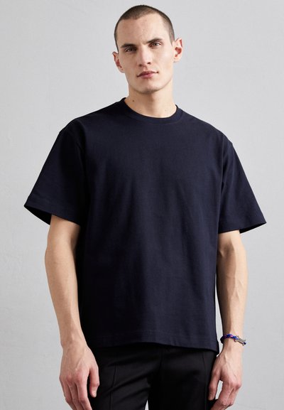 Filippa K HEAVY CREW NECK TEE - Lihtne T-särk - navy
