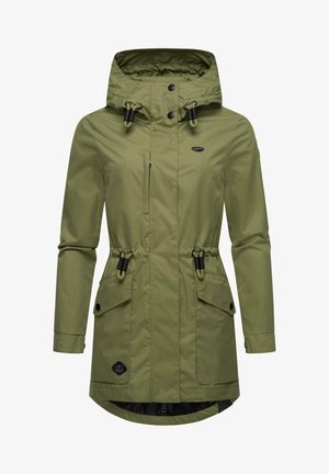 Olivengrüne wasserdichte Jacke mit Kapuze, ausgestattet mit einem Kordelzug in der Taille, zwei Fronttaschen und schwarzen Hardware-Elementen. Glatte Textur.