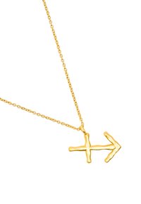 Złoty naszyjnik z teksturowanym wisiorkiem w kształcie strzały, połączony delikatnym łańcuszkiem z małymi ogniwami, prezentujący minimalistyczny design.