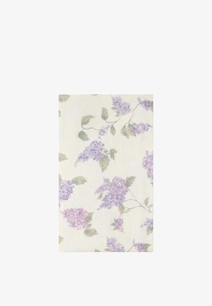 Stofprøve med en cremefarvet baggrund med lilla og lyse lilla blomsterklynger og grønne blade på tynde grene.