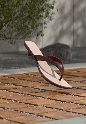 Calvin Klein T-sandali - bordeaux/whisper pink