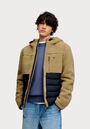 Superdry & Co, SUPERDRY JACKE HOOD OUTDOOR BORG QUILT HYBRID - Winterjacke - mehrfarbig