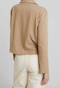 Vero Moda Tunn jacka - silver-coloured