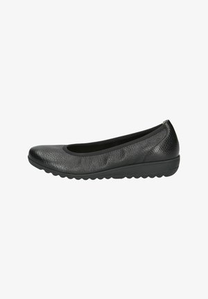 Black flat shoe made of textured leather. Rounded toe with a cushioned black interior. Flexible rubber sole with a ribbed pattern.