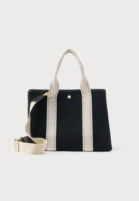 Επιλέχθηκε, black