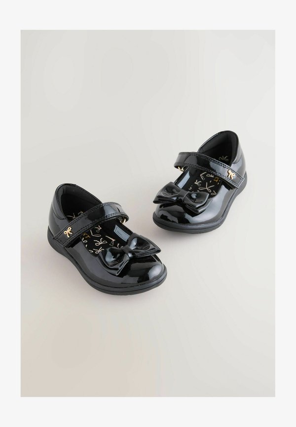 WIDE FIT – BOW MARY JANE SCHOOL – Riemchenballerina