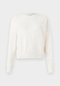Biały, krótki sweter z długimi rękawami, okrągłym dekoltem i ściągaczami na rękawach. Miękka tekstura i prosty design. Metka marki widoczna przy dekolcie.