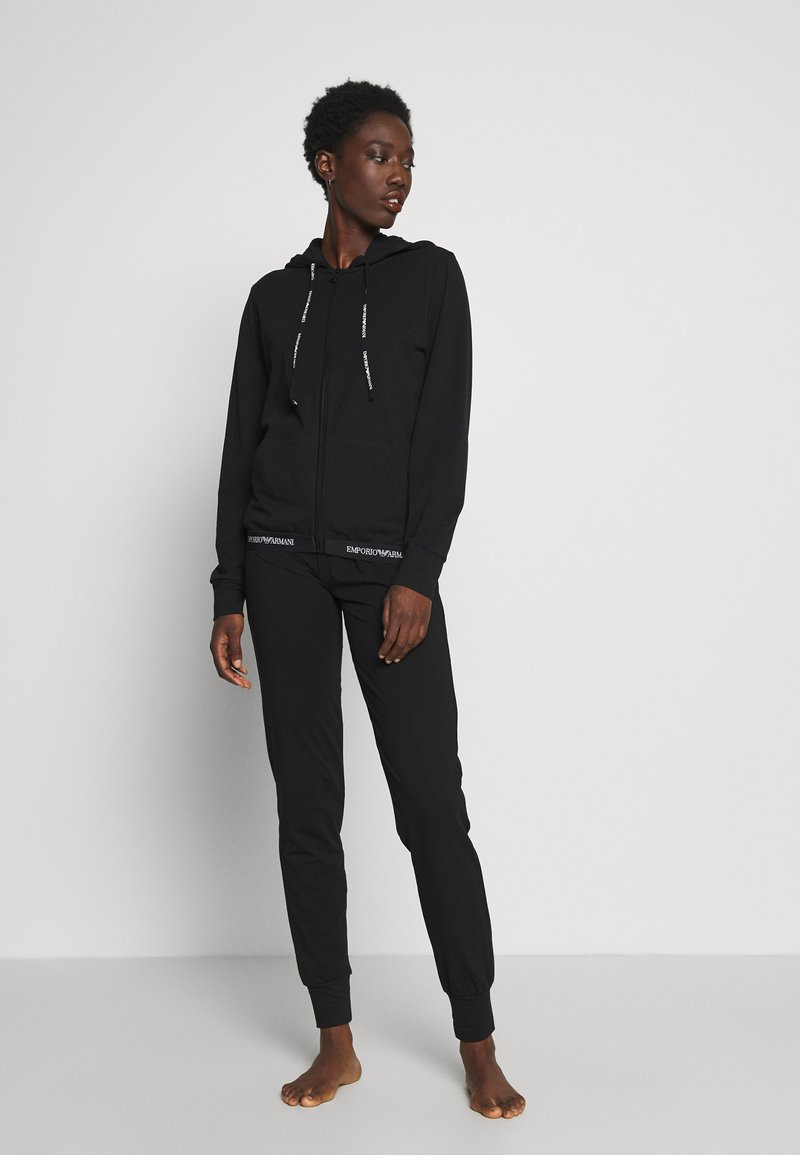 Emporio Armani JACKET AND PANTS WITH CUFFS SET - Pyjama - nero/zwart ...