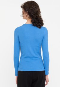 Soft Rebels SRFENJA - Pikkade varrukatega topp - palace blue