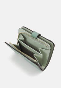 Furla CAMELIA COMPACT WALLET - Punge - mineral green/felce