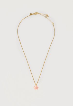 Finom aranylánc nyaklánc állítható kapoccsal és egy kis rózsaszín zománc virág medállal.