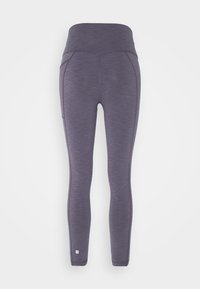 Fioletowe legginsy do ćwiczeń z wysokim stanem, teksturowanym materiałem i bocznymi kieszeniami. Minimalistyczny detal logo na dole.