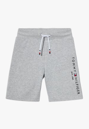Grå bomulds shorts med snor i taljen. Har "TOMMY HILFIGER EST. 1985" i sort på venstre ben og røde, hvide, blå accenter.