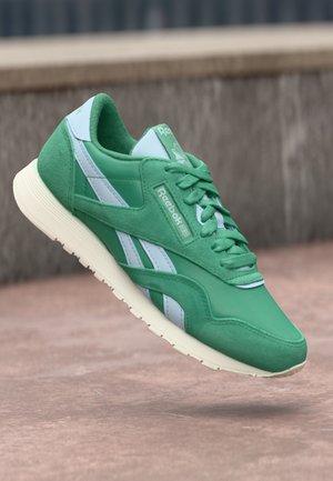 Baskets basses - upgrade green/glass blue