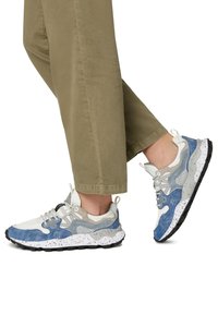 Flower Mountain YAMANO - Sneakers basse - weiß hellblau