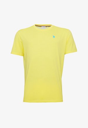 Žlté bavlnené tričko s okrúhlym výstrihom, krátkymi rukávmi a vyšitým modrým logom na ľavej hrudi. Jednoduchý dizajn, mäkká textúra.