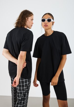 UNISEX - Pamata T-krekls - black