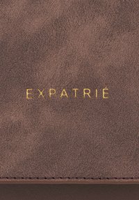 Expatrié LOUISE MEDIUM - Borsa a tracolla - dunkelbraun