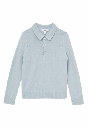 Pulover polo cu mânecă lungă de culoare albastru deschis, cu guler. Prezintă trei butoane în față și manșete și tiv ondulate. Textură moale.