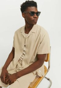Jack & Jones JORLUKE CRINKLE RESORT SHIRT - Chemise - fields of rye