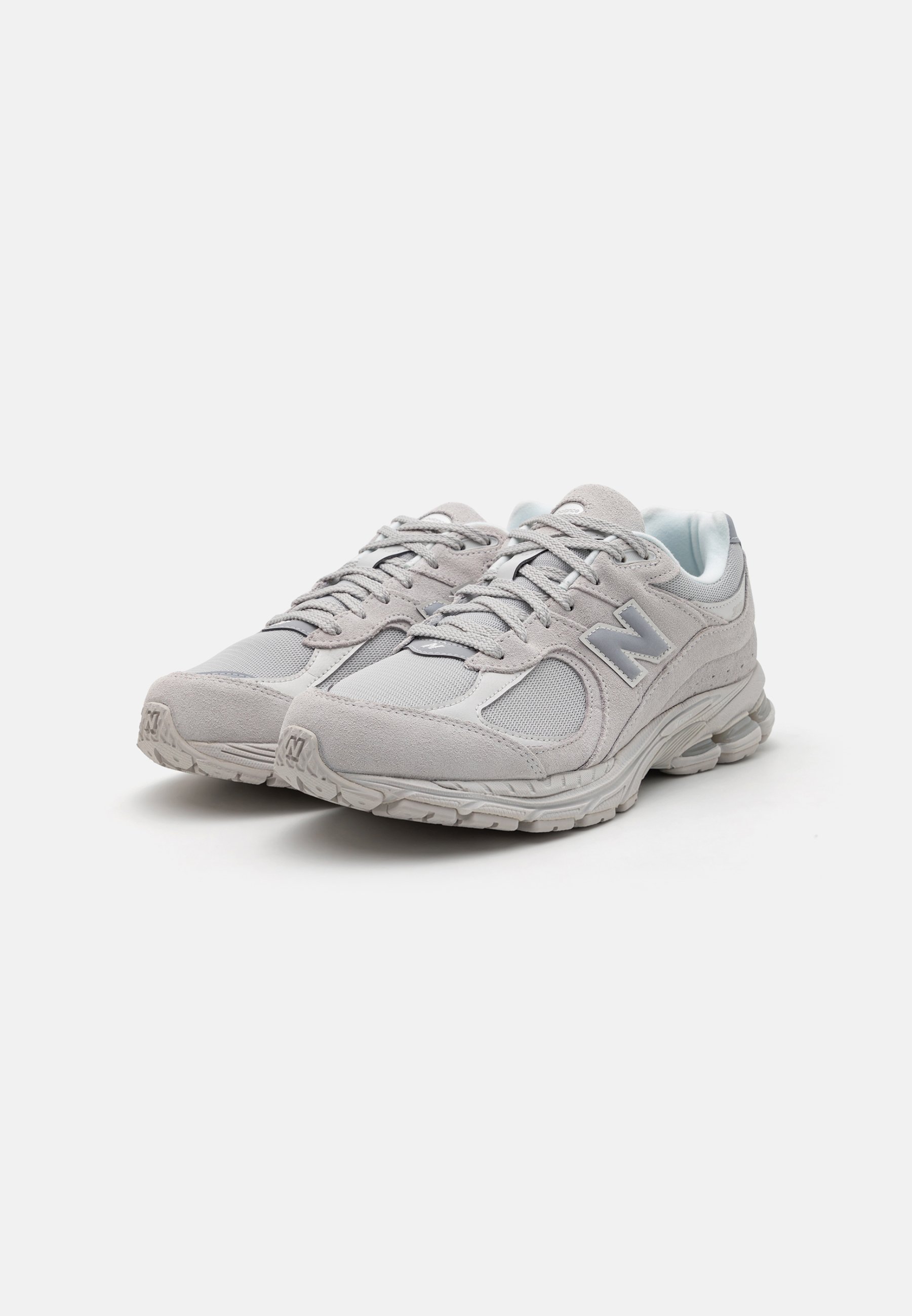 国内配送 New Balance U2002R GR LIGHT GRAY New Balance 2002R Light Gray Men's - U2002RGR - US