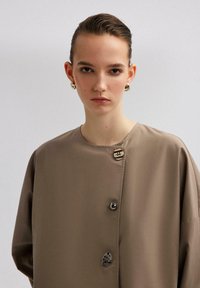 Touché Privé BUTTON DETAIL - Blouse - mink