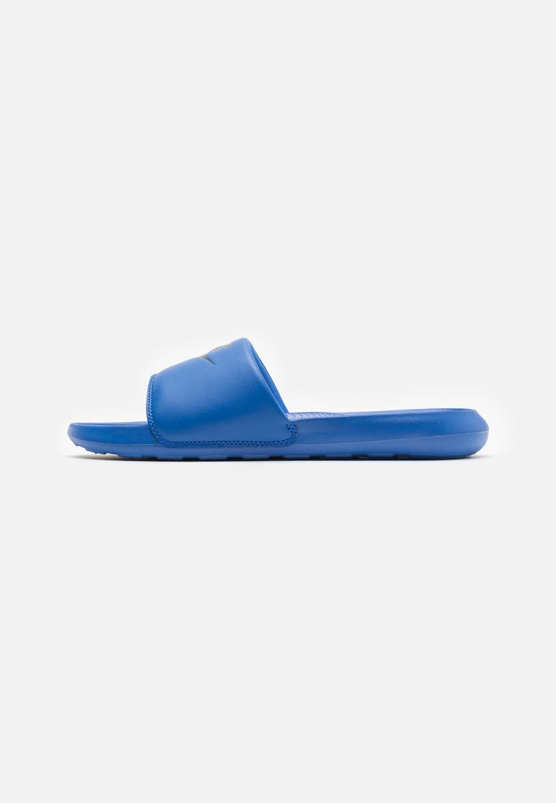 Nike Sportswear VICTORI ONE SLIDE UNISEX - Mulas - game royal/black