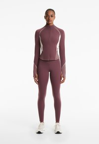 OYSHO LIGHT WARM REFLECTIVE TECHNICAL - Verryttelytakki - mottled dark purple