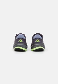 adidas Performance SUPERNOVA RISE - Chaussures de running sur route - aurora black/shadow violet/green spark