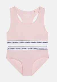 Odabrano, ballet pink