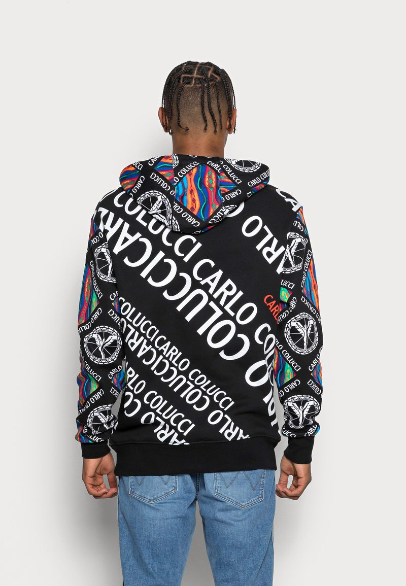 Herren Kapuzenpullover | Carlo Colucci HOODIE BIG LETTERS Sweatshirt black/schwarz - ET85827 Herren Kapuzenpullover | Carlo Colucci HOODIE BIG LETTERS Sweatshirt black/schwarz - ET85827