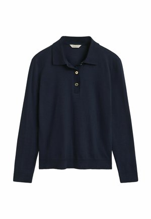 Polo a maniche lunghe blu navy realizzato in morbido tessuto a maglia. Presenta un colletto classico, una chiusura con tre bottoni e una vestibilità comoda.